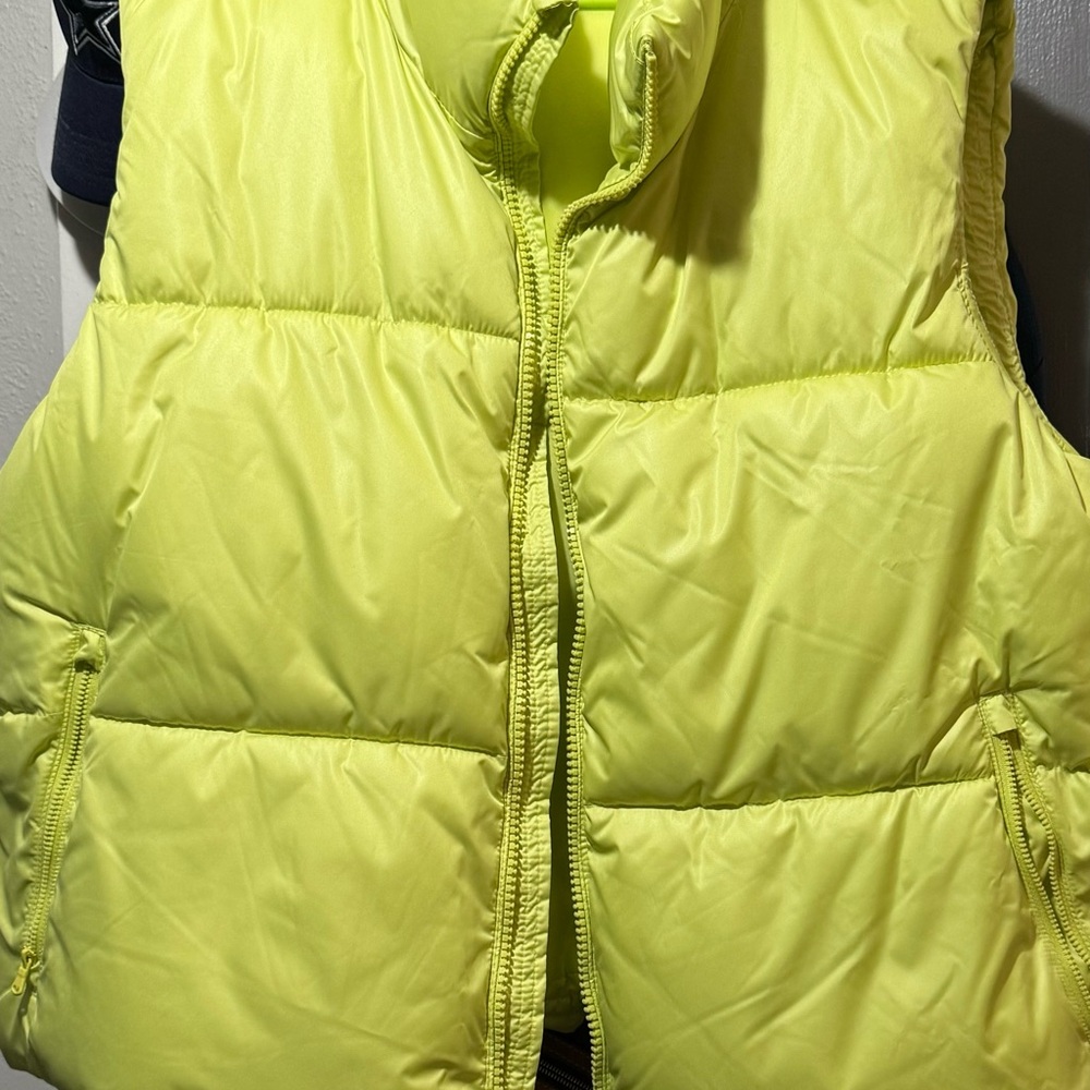 Old Navy Puffer Vest